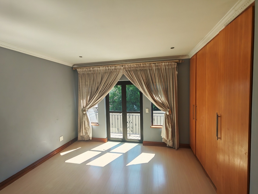 4 Bedroom Property for Sale in New Market Park Gauteng