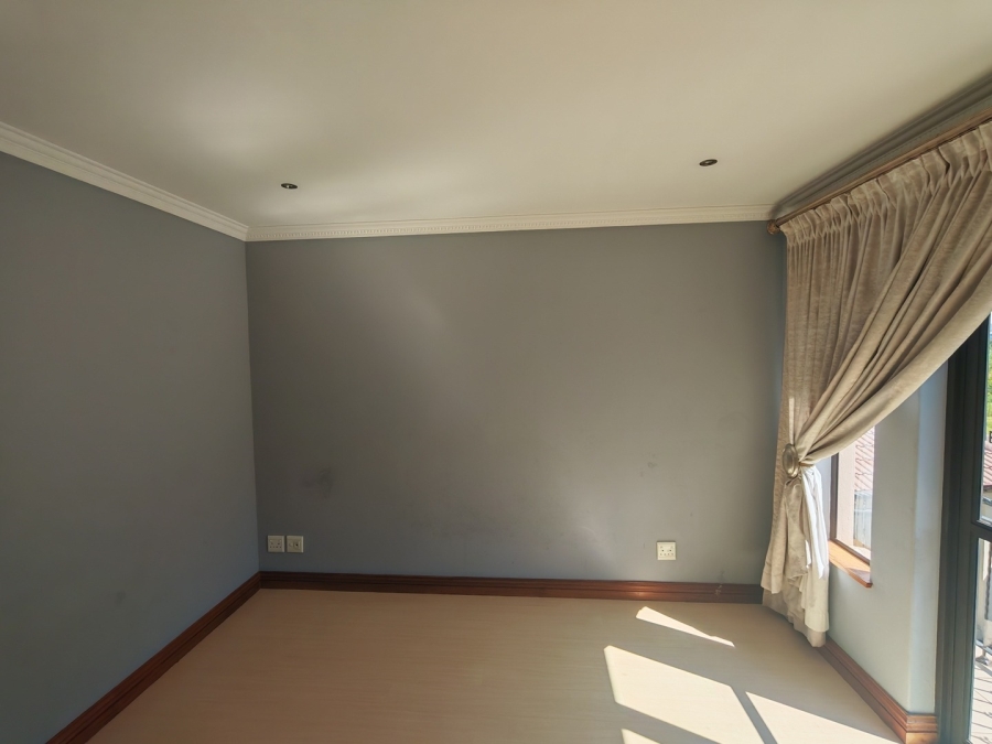 4 Bedroom Property for Sale in New Market Park Gauteng