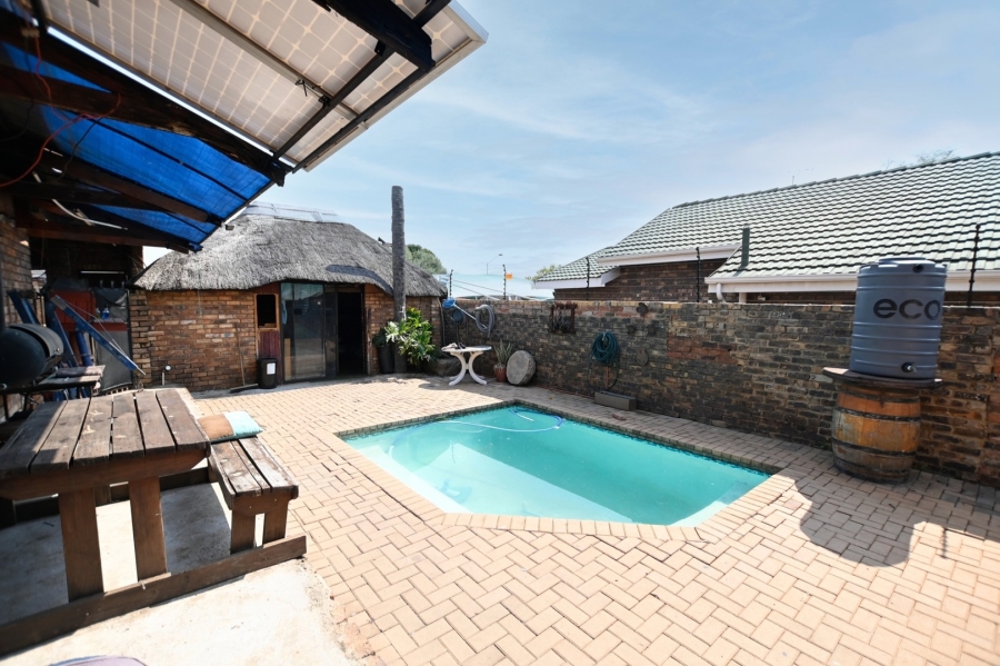 3 Bedroom Property for Sale in Montana Park Gauteng