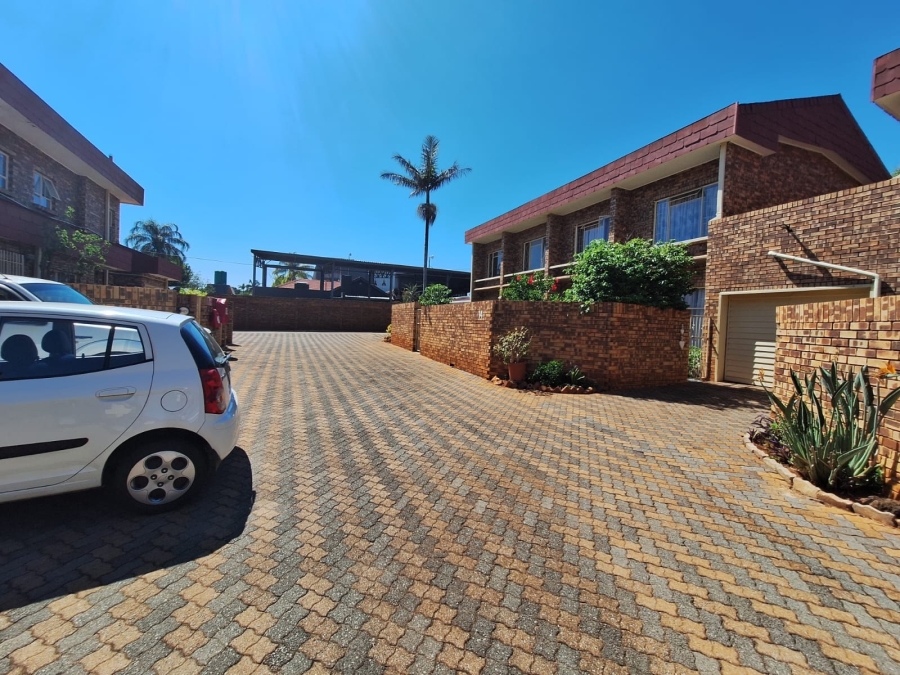 To Let 3 Bedroom Property for Rent in Annlin Gauteng