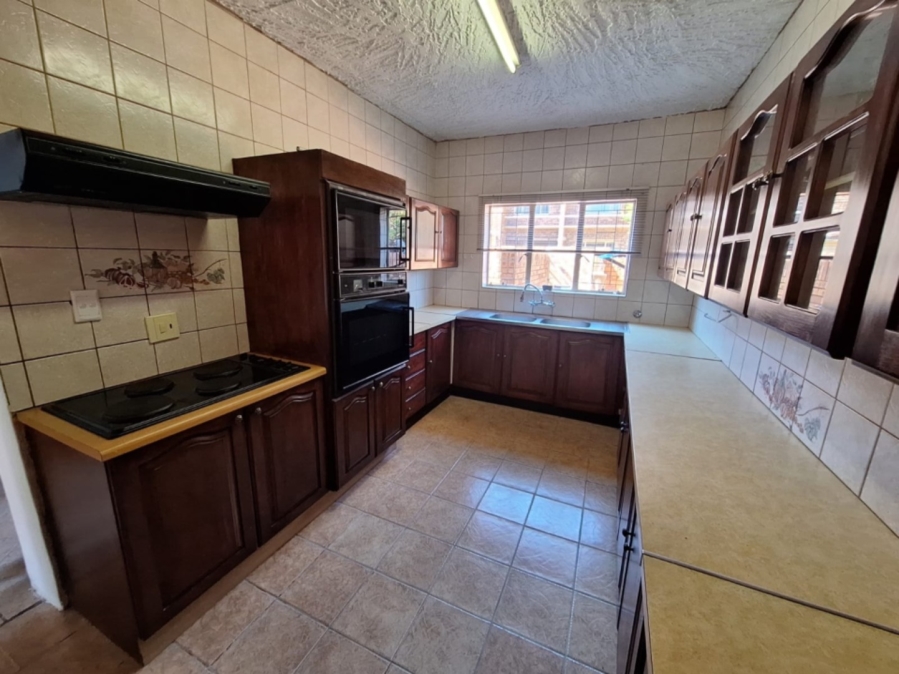 To Let 3 Bedroom Property for Rent in Annlin Gauteng