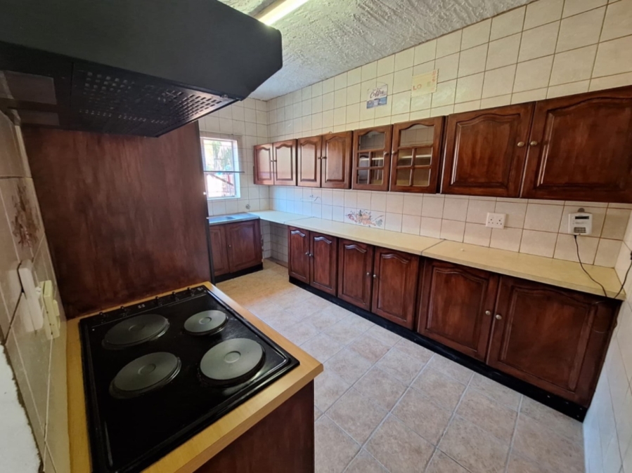 To Let 3 Bedroom Property for Rent in Annlin Gauteng