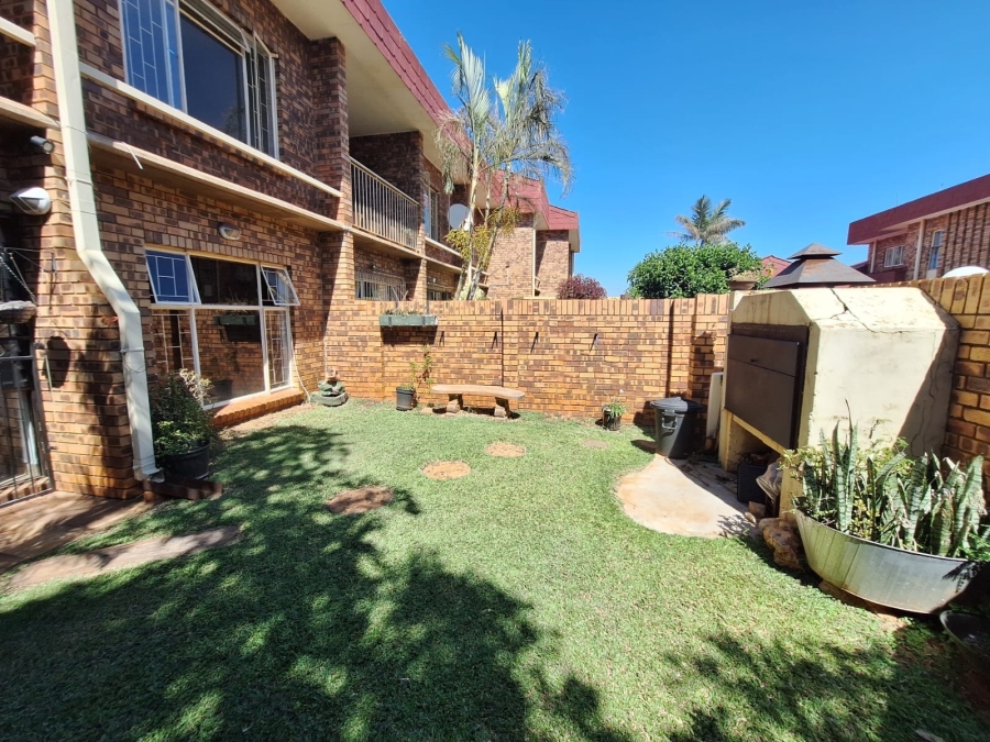 To Let 3 Bedroom Property for Rent in Annlin Gauteng
