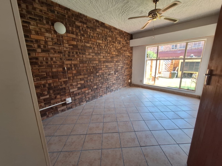 To Let 3 Bedroom Property for Rent in Annlin Gauteng