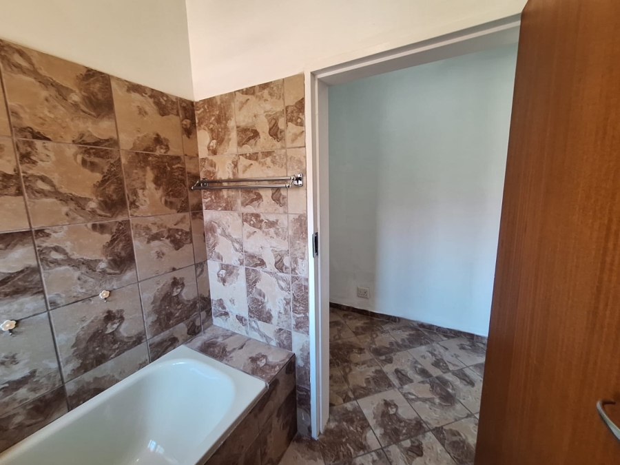 To Let 3 Bedroom Property for Rent in Annlin Gauteng