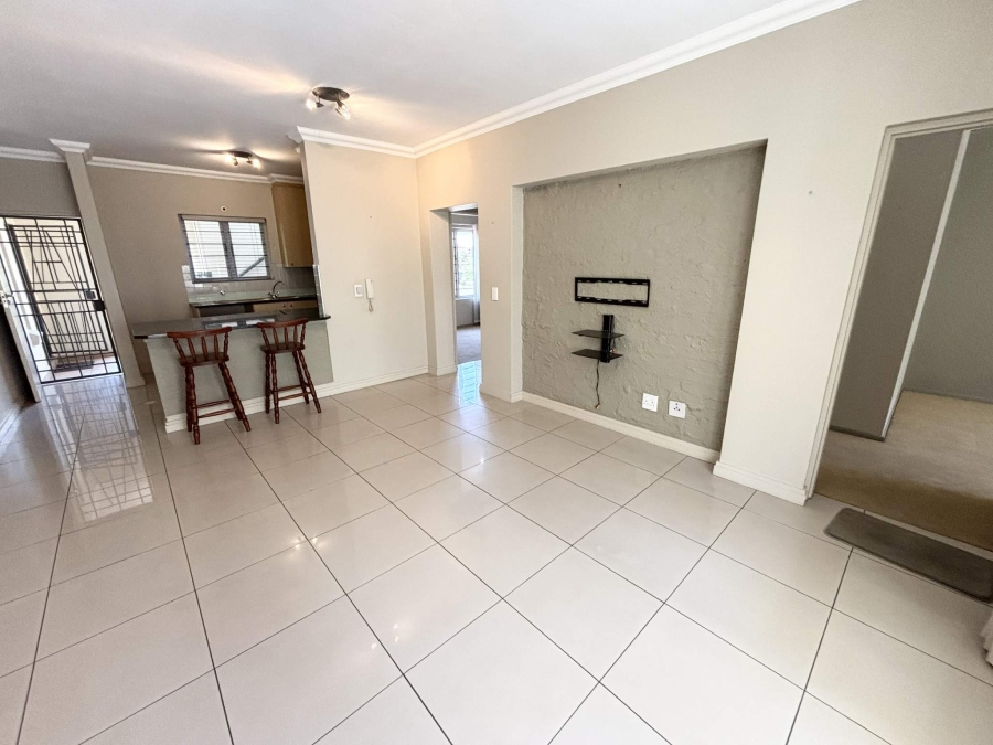 2 Bedroom Property for Sale in Parktown North Gauteng