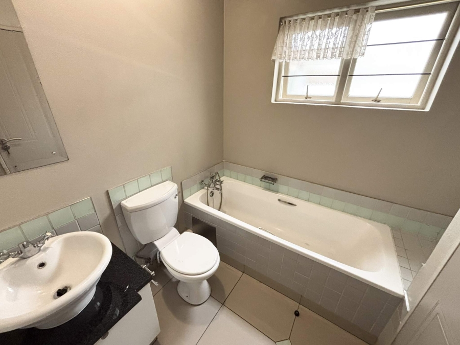 2 Bedroom Property for Sale in Parktown North Gauteng