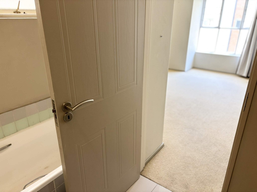 2 Bedroom Property for Sale in Parktown North Gauteng