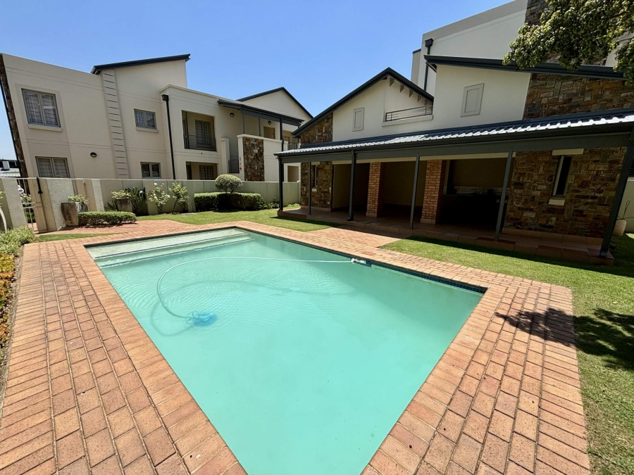 2 Bedroom Property for Sale in Parktown North Gauteng