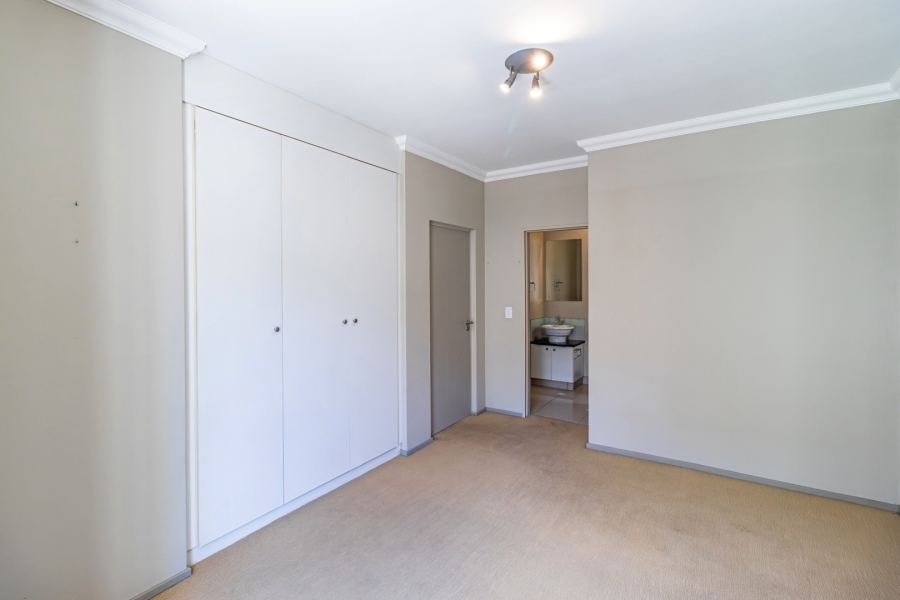 2 Bedroom Property for Sale in Parktown North Gauteng