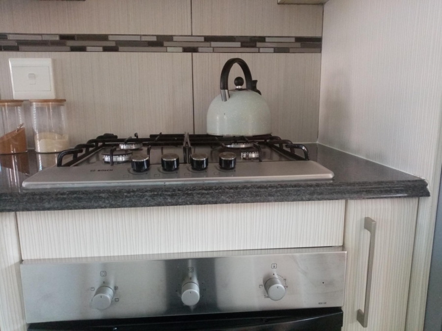 To Let 3 Bedroom Property for Rent in New Redruth Gauteng