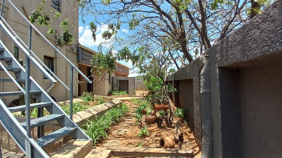 To Let 1 Bedroom Property for Rent in Bassonia Gauteng