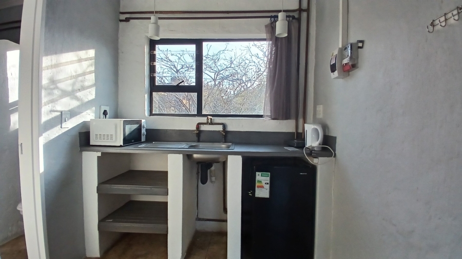 To Let 1 Bedroom Property for Rent in Bassonia Gauteng