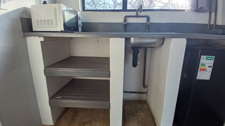 To Let 1 Bedroom Property for Rent in Bassonia Gauteng