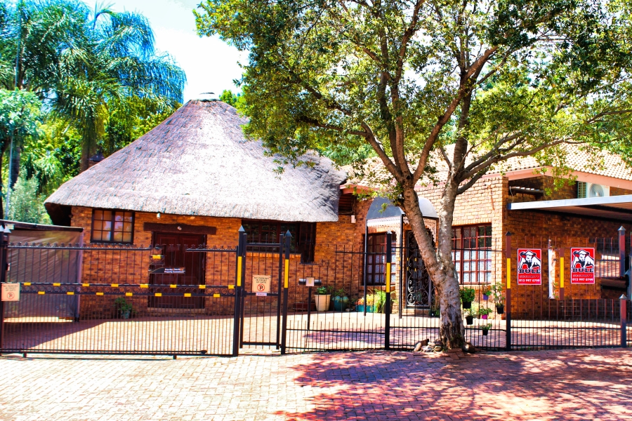 3 Bedroom Property for Sale in Faerie Glen Gauteng