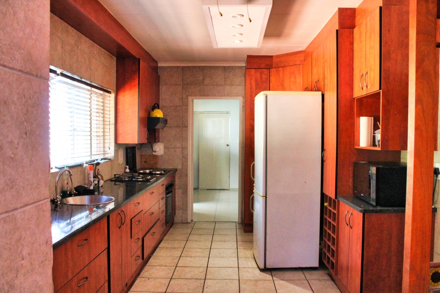 3 Bedroom Property for Sale in Faerie Glen Gauteng