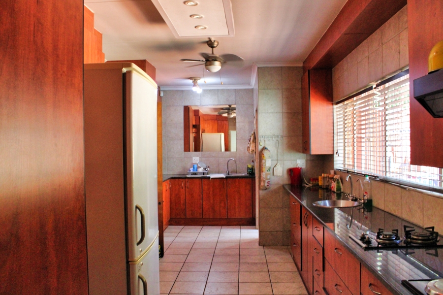 3 Bedroom Property for Sale in Faerie Glen Gauteng