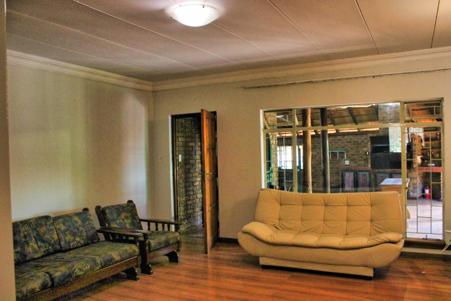 3 Bedroom Property for Sale in Faerie Glen Gauteng