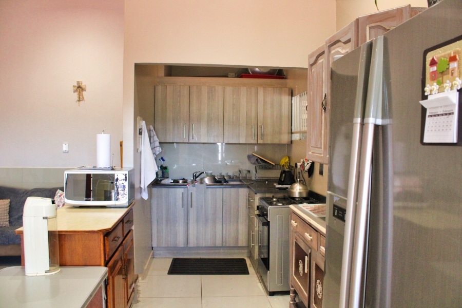 3 Bedroom Property for Sale in Faerie Glen Gauteng