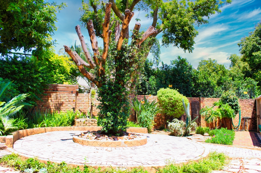 3 Bedroom Property for Sale in Faerie Glen Gauteng