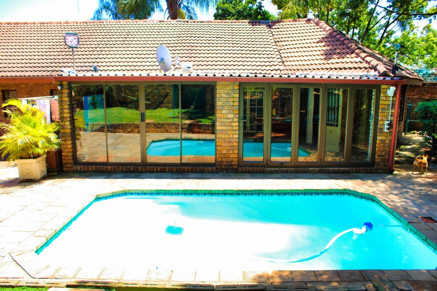 3 Bedroom Property for Sale in Faerie Glen Gauteng