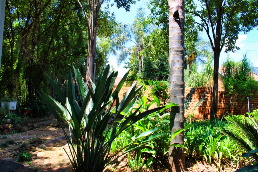 3 Bedroom Property for Sale in Faerie Glen Gauteng