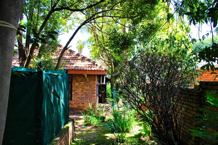 3 Bedroom Property for Sale in Faerie Glen Gauteng