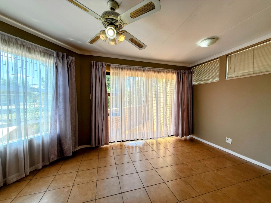 3 Bedroom Property for Sale in Kilner Park Gauteng