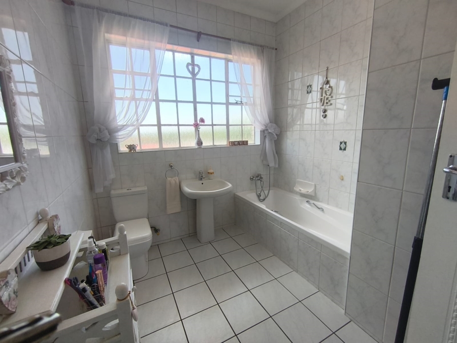 3 Bedroom Property for Sale in Randhart Gauteng