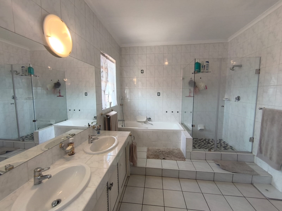 3 Bedroom Property for Sale in Randhart Gauteng