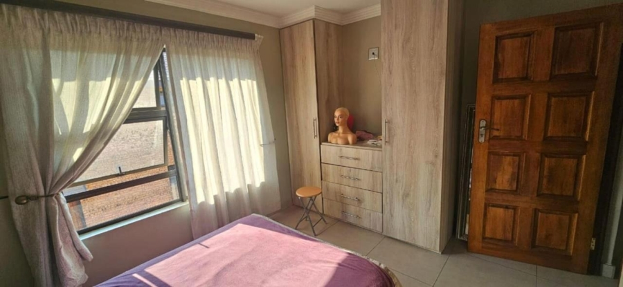 3 Bedroom Property for Sale in Raceview Gauteng