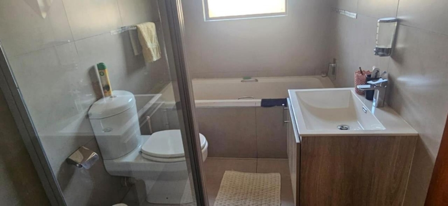 3 Bedroom Property for Sale in Raceview Gauteng