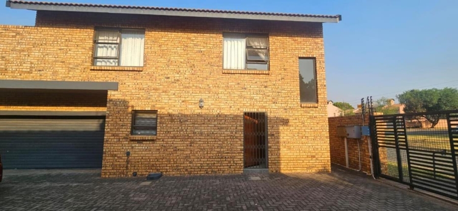 3 Bedroom Property for Sale in Raceview Gauteng