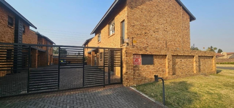 3 Bedroom Property for Sale in Raceview Gauteng