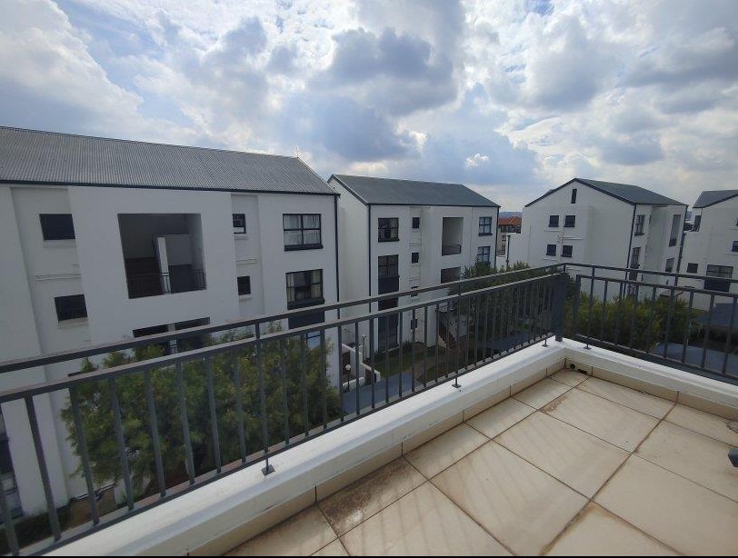 To Let 1 Bedroom Property for Rent in Greenstone Hill Gauteng