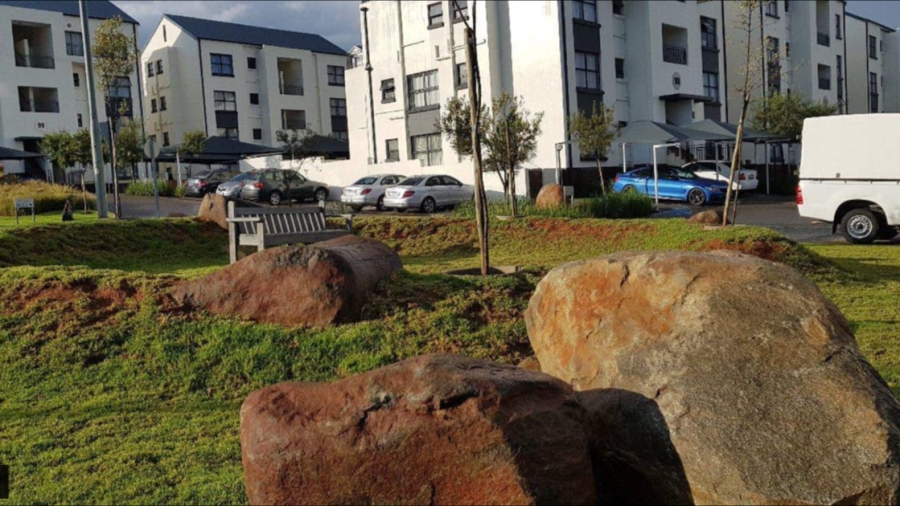 To Let 1 Bedroom Property for Rent in Greenstone Hill Gauteng