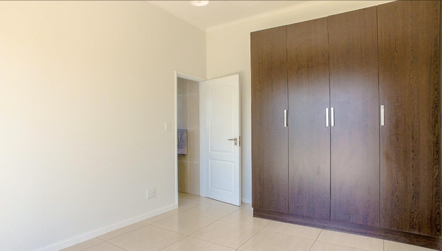 To Let 1 Bedroom Property for Rent in Greenstone Hill Gauteng