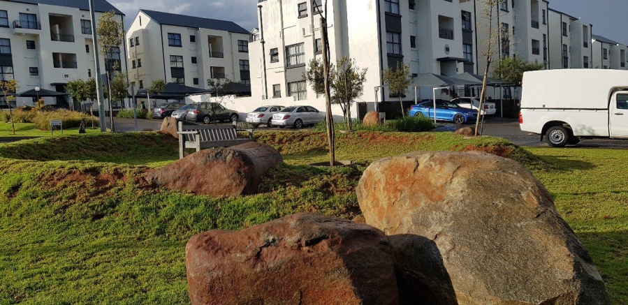To Let 1 Bedroom Property for Rent in Greenstone Hill Gauteng