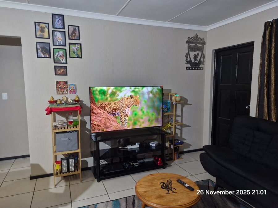 2 Bedroom Property for Sale in Roodepoort West Gauteng