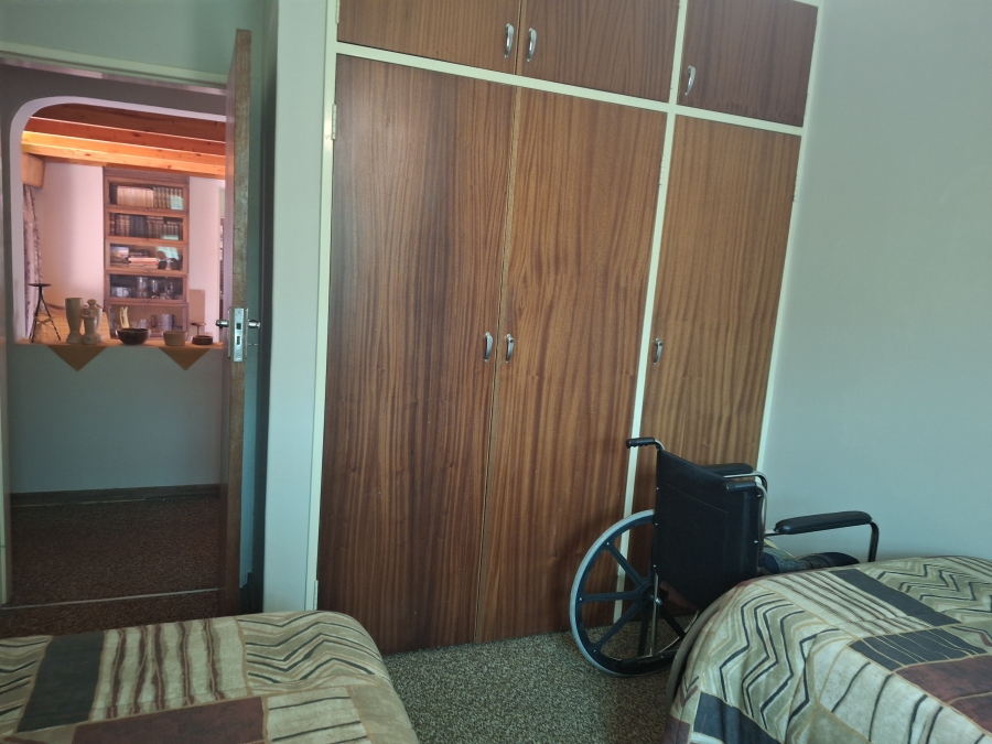 4 Bedroom Property for Sale in Garsfontein Gauteng