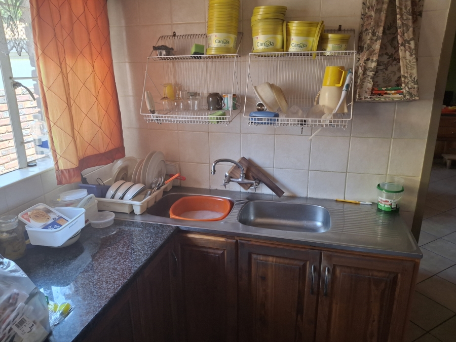 4 Bedroom Property for Sale in Garsfontein Gauteng