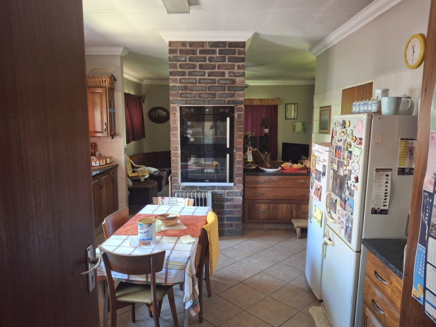 4 Bedroom Property for Sale in Garsfontein Gauteng