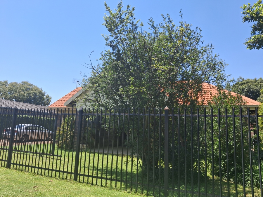 4 Bedroom Property for Sale in Garsfontein Gauteng