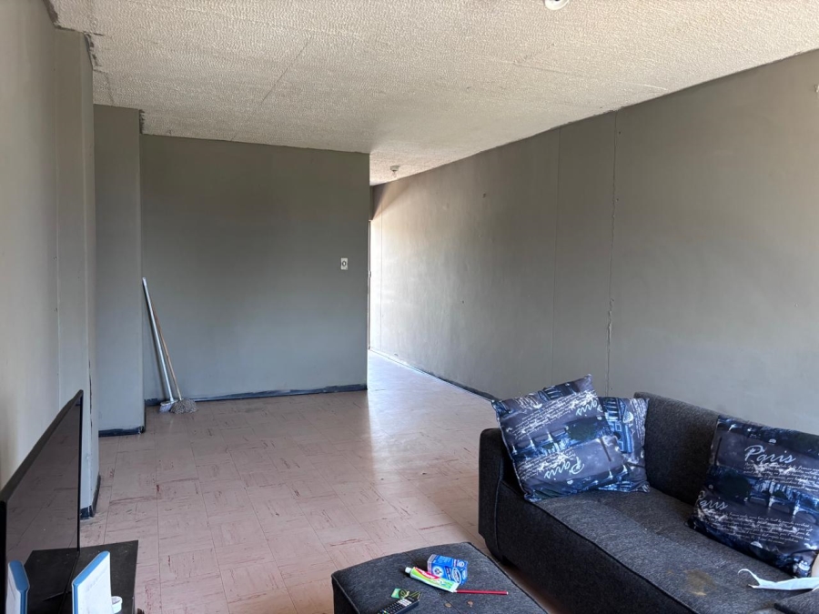 2 Bedroom Property for Sale in Kwaggasrand Gauteng
