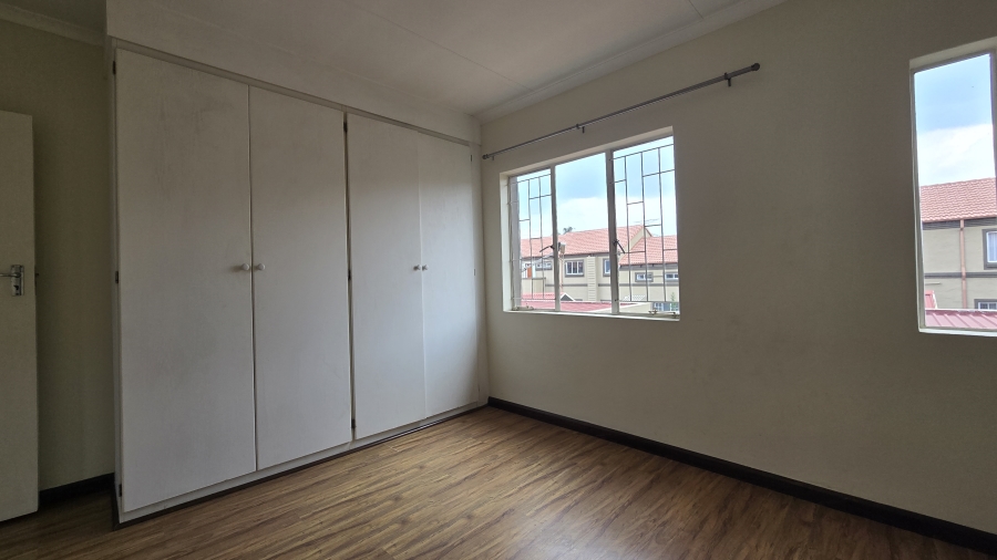 2 Bedroom Property for Sale in Eden Glen Gauteng