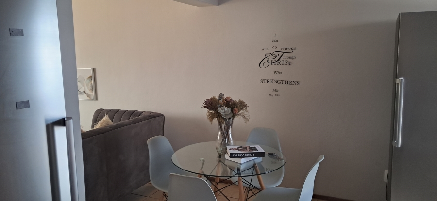 2 Bedroom Property for Sale in Noordheuwel Gauteng