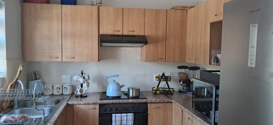 2 Bedroom Property for Sale in Noordheuwel Gauteng