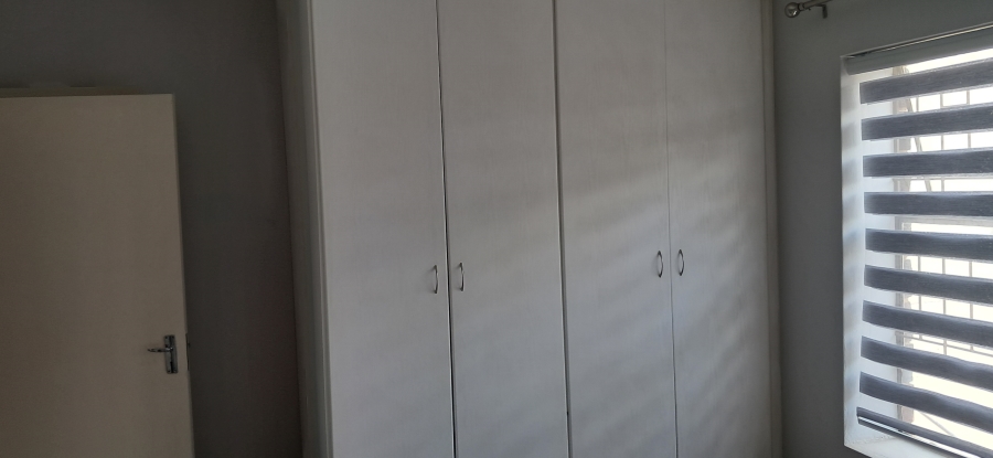 2 Bedroom Property for Sale in Noordheuwel Gauteng