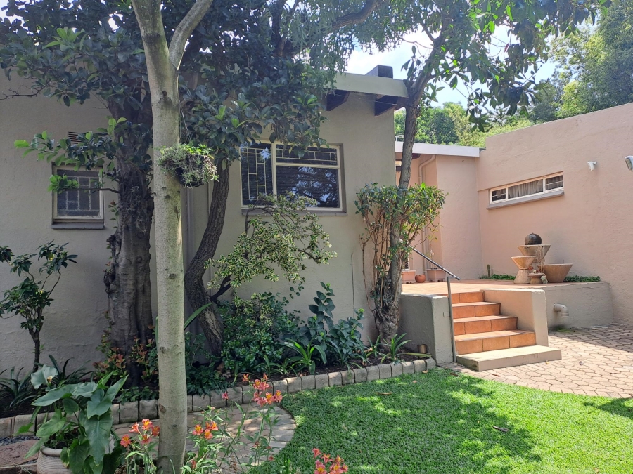 3 Bedroom Property for Sale in Wilro Park Gauteng