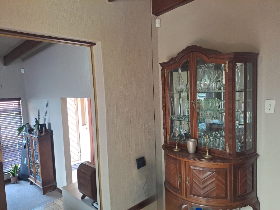 3 Bedroom Property for Sale in Wilro Park Gauteng